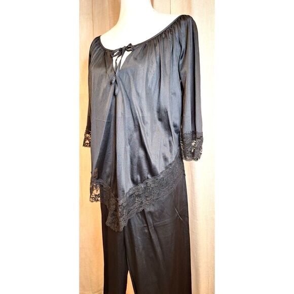Jill Andrea of New York Black 2 Piece Vintage Lace Pajama Set 60s 70s Size Small - Picture 3 of 11